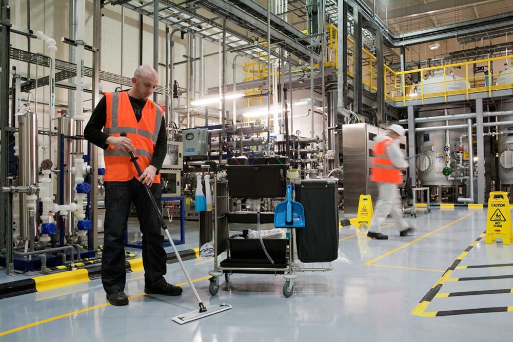 Industrial cleaning services